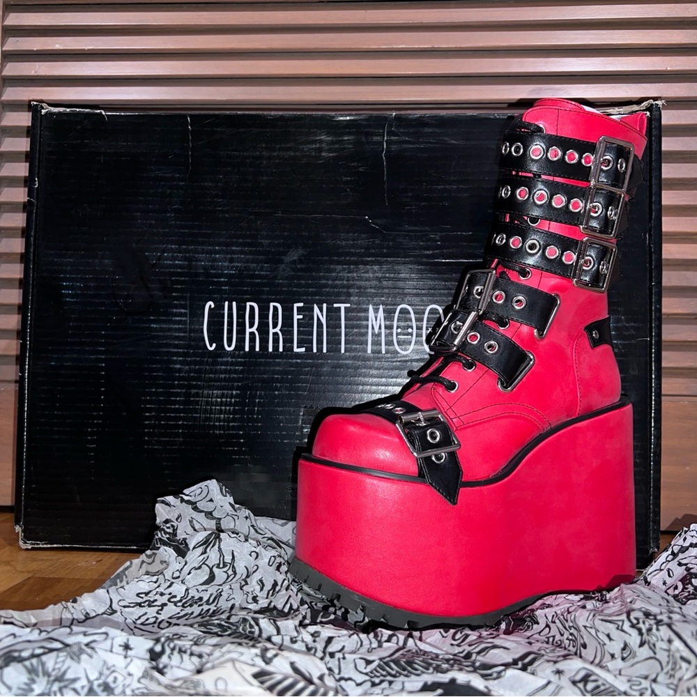 Current Mood Hell Raider Platforms - Red/Black 5-inch Sz 5 Platforms w/Buckles